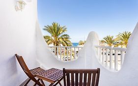 Home2Book Triplex Disco Beach Las Américas, Terrace